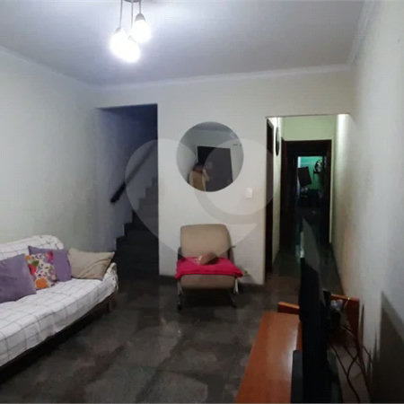 SOBRADO A VENDA NO JARDIM REGINA, COM 03 DORM,01 SUITE, 01 VAGA DE GARAGEM