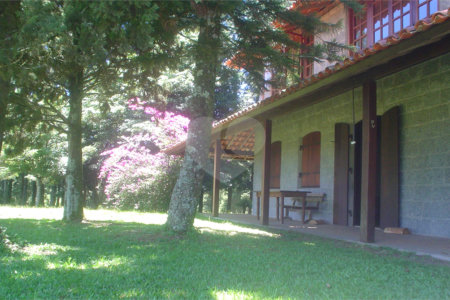 Casa à venda no Pico do Olho D'água em Mairiporã