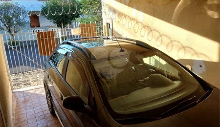 Casa Térrea à venda com 4 quartos em Vila Prado, São Carlos, SP
