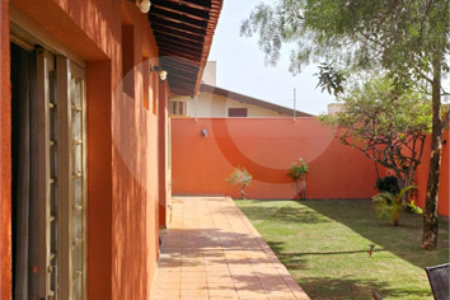 Casa à venda no Parque Fehr de 500m²
