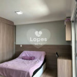 Descubra o conforto e a sofisticação deste elegante apartamento localizado no renomado Edifício Stud