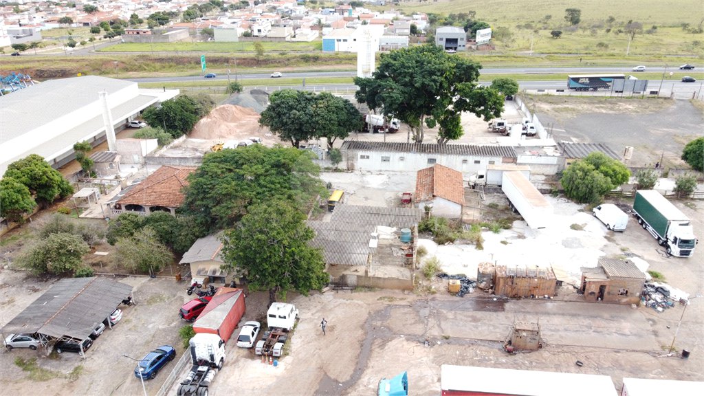 Área de terra a Venda na Margem da Rodovia Washington Luiz KM/230 - São Carlos/SP
