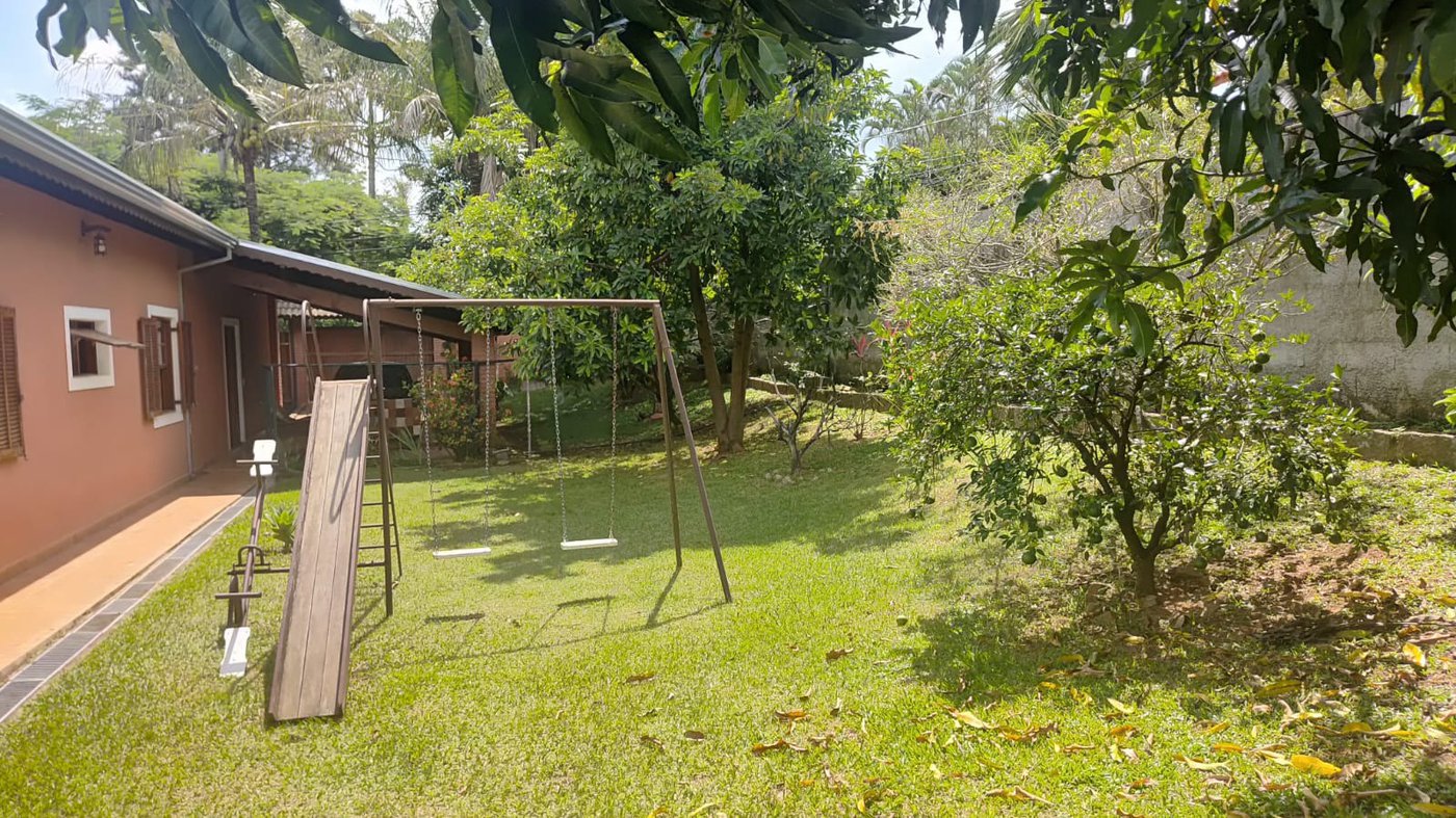 Casa à venda com 3 quartos, sendo 2 suítes, no condomínio Cafezal VI, Itupeva - SP