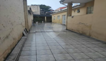 Casa à venda com 3 quartos, sendo 2 suítes,  em Quarta Parada, São Paulo, SP