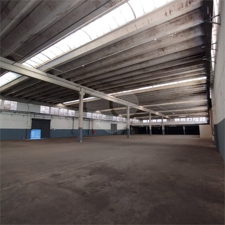 Galpão com 4.000 m² à venda em São Mateus