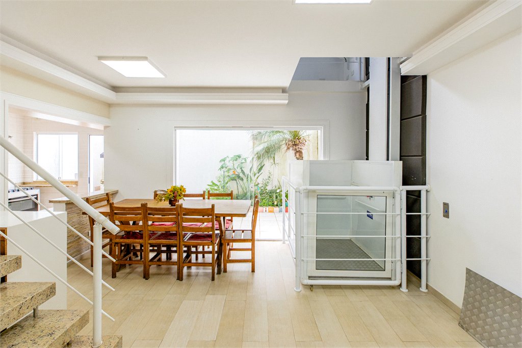 Casa no condomínio Condomínio Villa de São Paulo para venda com 2 quartos, sendo 2 suítes , 200m²