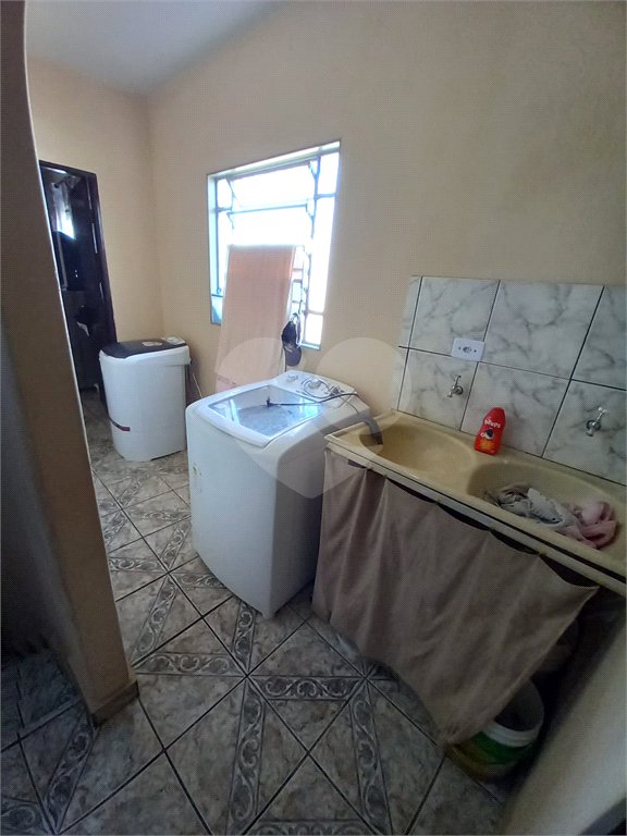 Sobrado com 3 dormitórios.
