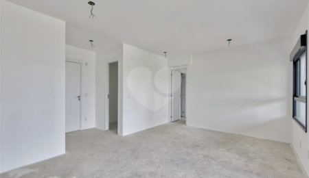 Apartamento à venda com 3 quartos, sendo 1 suíte, em Alto da Boa Vista, São Paulo, SP