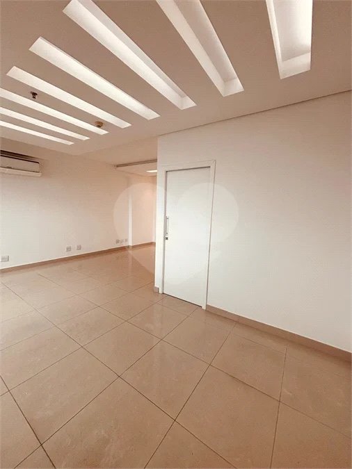Sala Comercial – 39m² para Locação no Domo Business