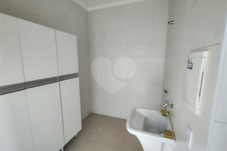 Casa à venda com 3 quartos, sendo 1 suíte,  no condomínio Bosque São Carlos, São Carlos - SP