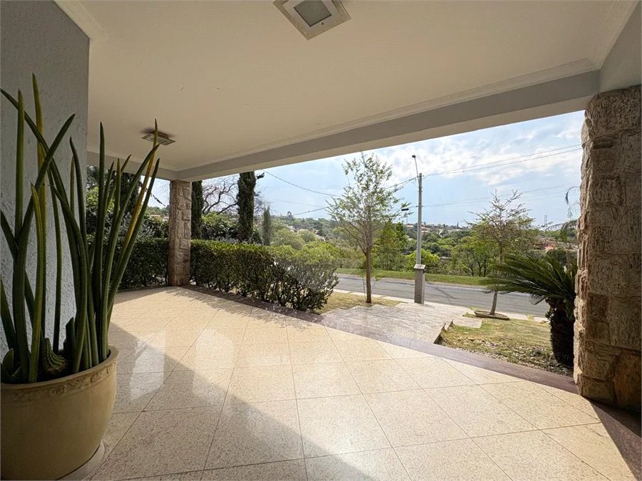Casa a Venda no Condomínio Vista Alegre - Sede em Vinhedo/SP
