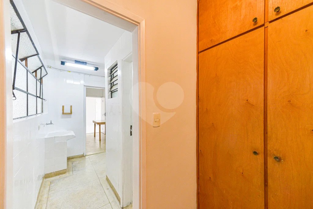 3 Quartos 0 Suites 2 Banheiros 0 Vagas 76 Área Útil 113 Área Total.