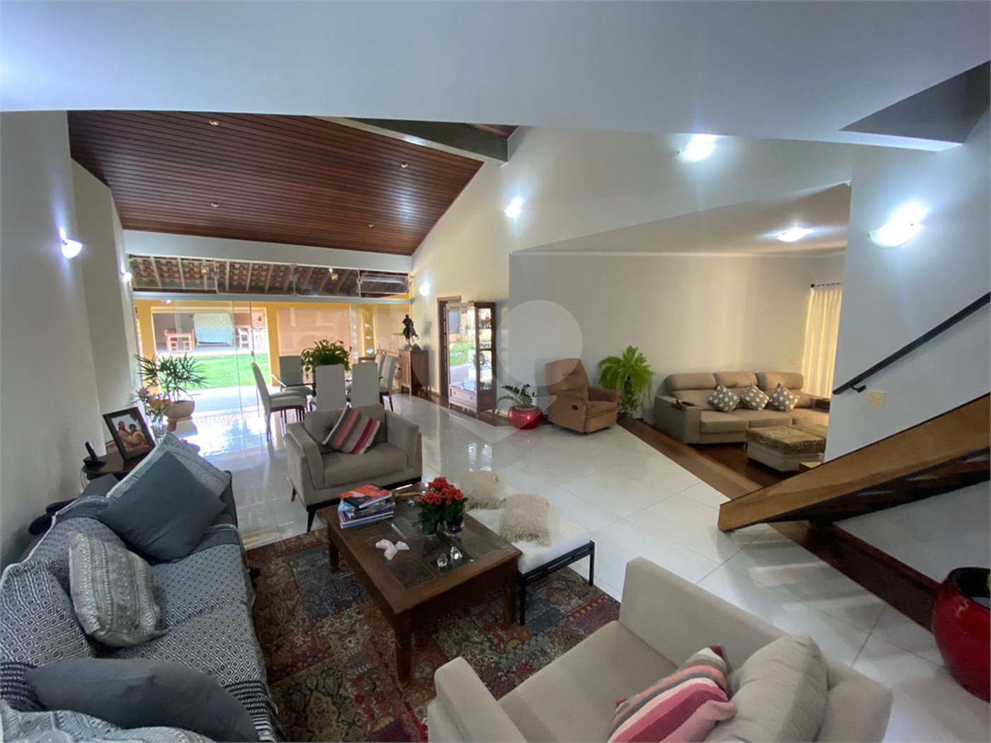 Casa térrea no Condomínio Parque Faber I