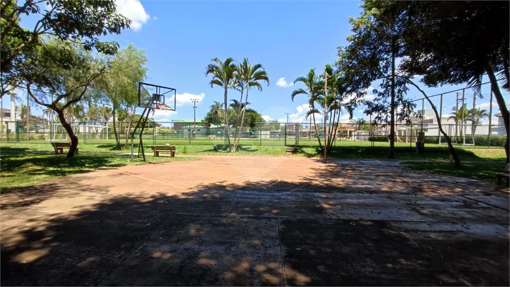 Casa à Venda de 5 dormitórios em São Carlos, no Residencial Eldorado