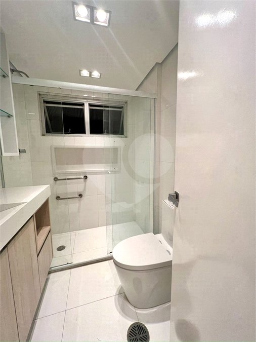 Apartamento à venda com 3 quartos, sendo 1 suíte, em Alto da Boa Vista, São Paulo, SP