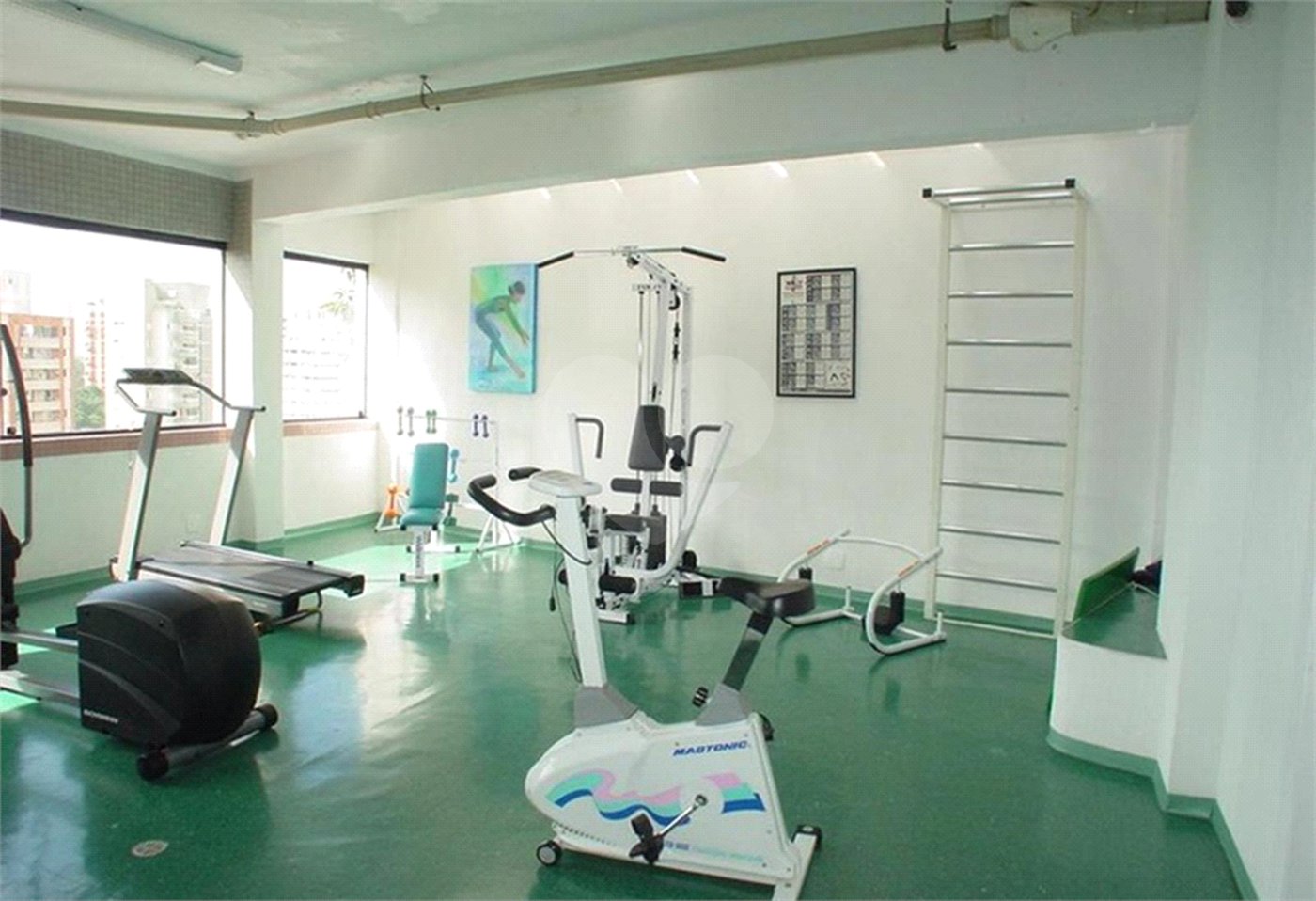 Apartamento com 3 Quartos à Venda, 190,56 m² por R$ 750.000