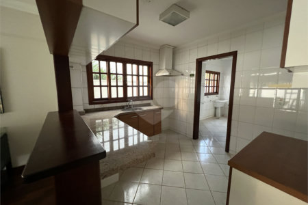 CASA COM 3 QUARTOS NO CONDOMÍNIO GRAND VILLE