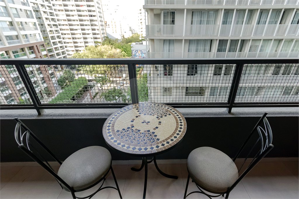Apartamento com 24m² próximo a avenida Paulista e Metrô Consolação.