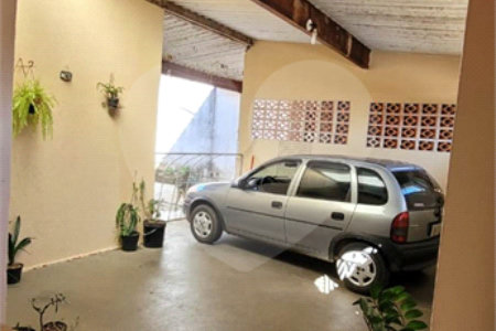 Casa térrea em Ibaté/SP.