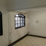 Vende-se sobrado de 3 andares na Vila Santa Catarina