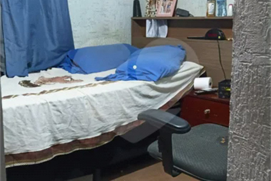 IMÓVEL COM SOBRADO + OUTRA CASA NO TERRENO, ÓTIMA PARA RENDA OU FAMÍLIA GRANDE