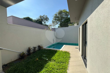 Casa Térrea com 163m² no Faixa Azul