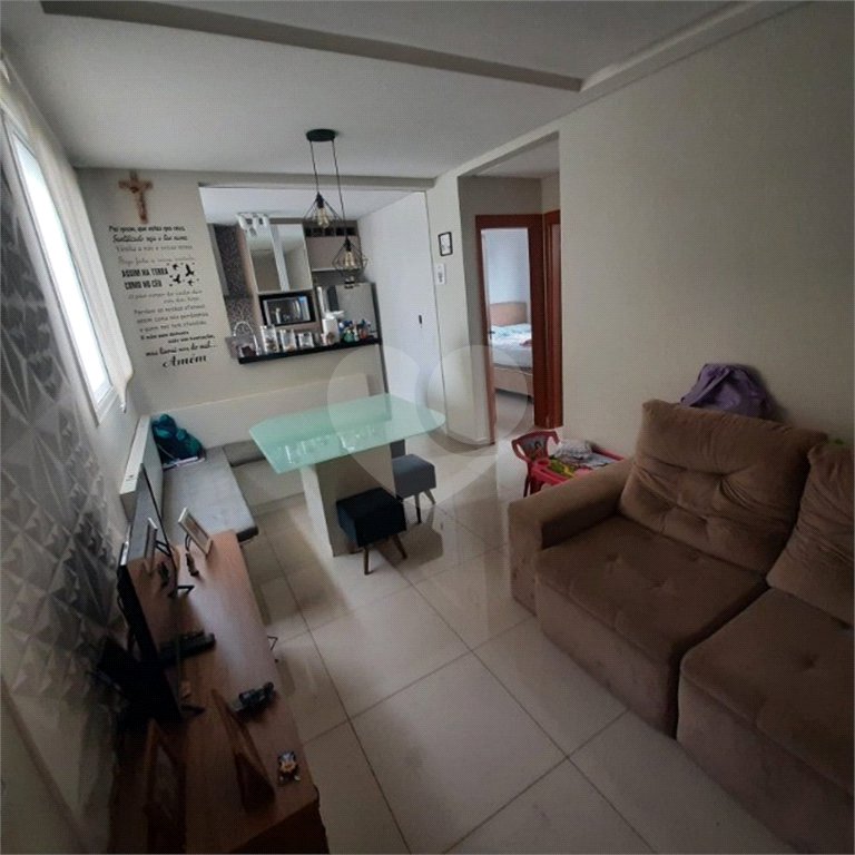 Apartamento no Condomínio Residencial Monte Logan