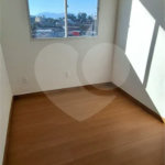Apartamento de 42m² à venda na Vila Nova Bonsucesso, em Guarulhos, com 2 dormitórios e 1 vaga de garagem.