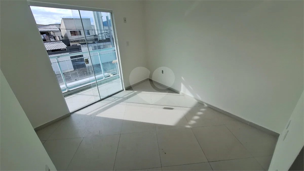 Excelente Casa Duplex | 2 Suítes | Garagem Subterrânea | Próxima ao West Shopping