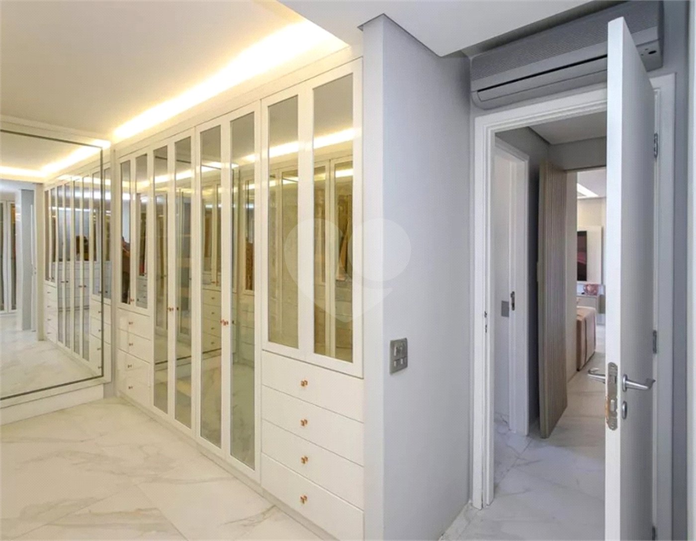 Apartamento reformado a venda no Alto da Boa Vista