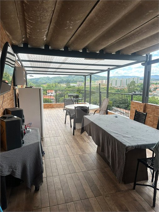 Sobrado com 4 Quartos à venda, 250m² - Jardim Líbano