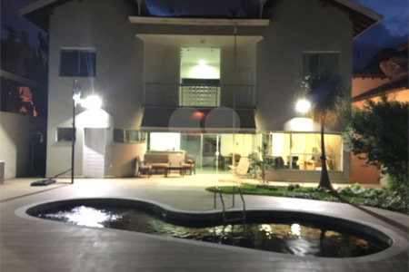 Sobrado à venda ou para alugar com 3 suítes em Villaggio Capríccio, Louveira, SP