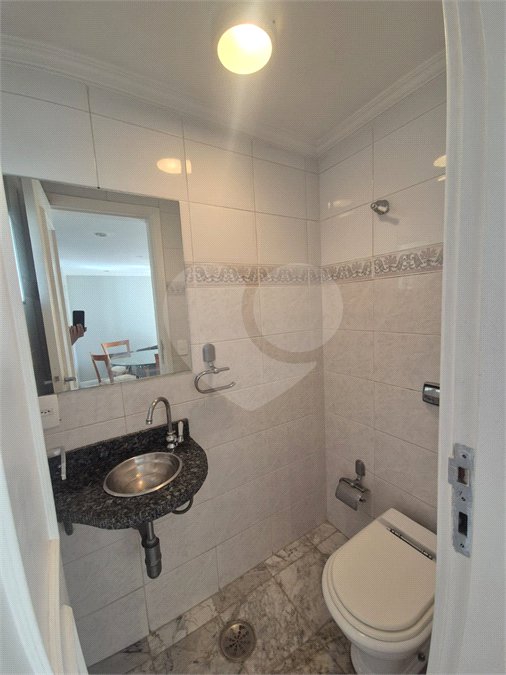 Apartamento Mobiliado, e Aconchegante, Bem Localizado