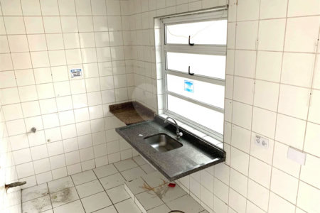 Aluga-se loja de rua, 230 m2, no Portal do Morumbi