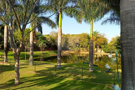 Sobrado a venda no Condomínio Amstalden Residence - Indaiatuba/SP - Sobrado com 4 dormitórios -area Útil: 480,00 m² - Área Total: 526,00 - Casa com vista bosque ,é uma das casas mais bonitas e construída no melhor lote do Condomínio, vista total da área verde, fundo para o Lago,