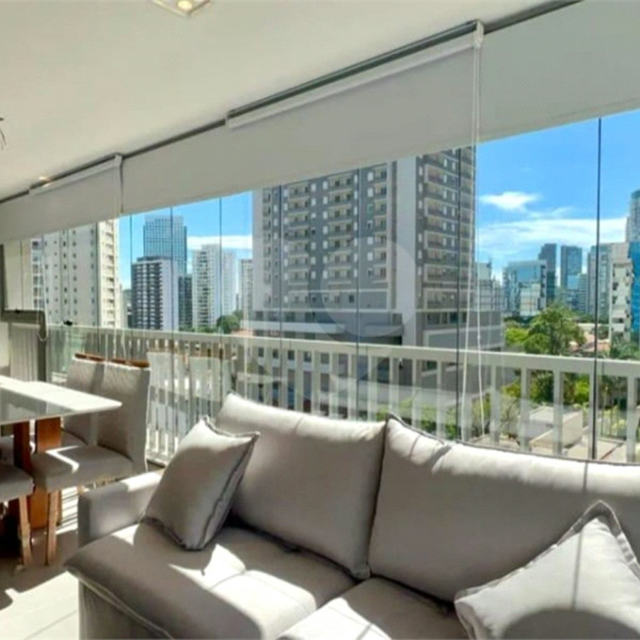 Apartamento na Faria Lima mobiliado 43m2 Aceita e estuda Permuta.