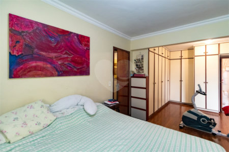 Cobertura à venda com 3 quartos, sendo 2 suítes, em Vila Olímpia, São Paulo, SP