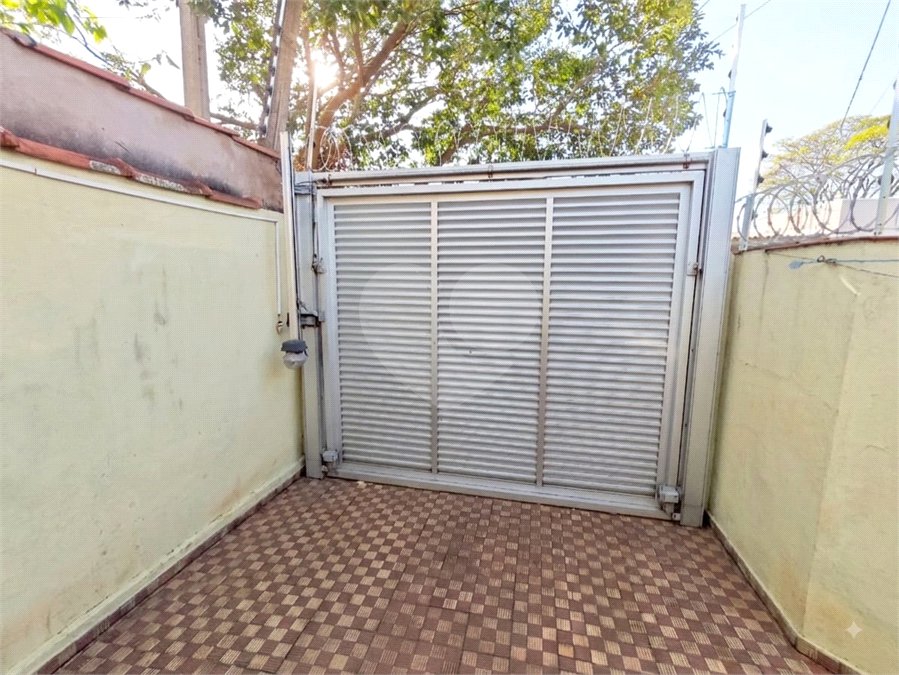 Casa Térrea Charmosa e Espaçosa na Vila Prado: Conforto, Praticidade e Próxima ao Centro!