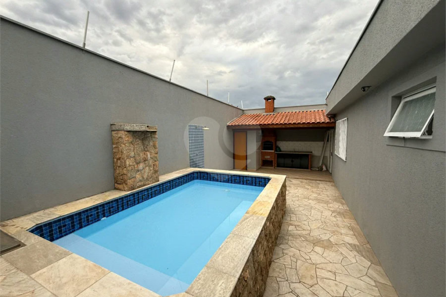 Casa à venda no Bairro Nova Piracicaba Casa à venda 3 dormitórios, 304m2 - Bairro Nova Piracicaba - Piracicaba, SP Casa à venda 3 dormitórios, 304m2 - Bairro Nova Piracicaba - Piracicaba, SP