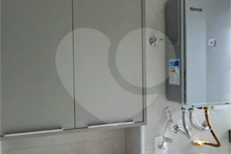 Apartamento á venda em Moema 75m² 2 Suítes 2 Vagas