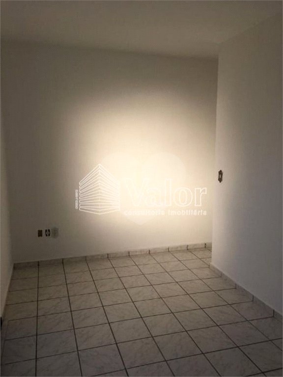 Casa Sobrado com piso cerâmico, com 3 dormitórios no Jardim Ricetti