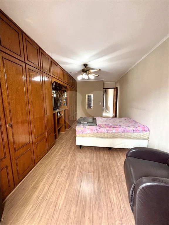 Sobrado com 3 dormitórios,1 suite, Quintal gourmet, 4 vagas à Venda no bairro Parada Inglesa em São Paulo.