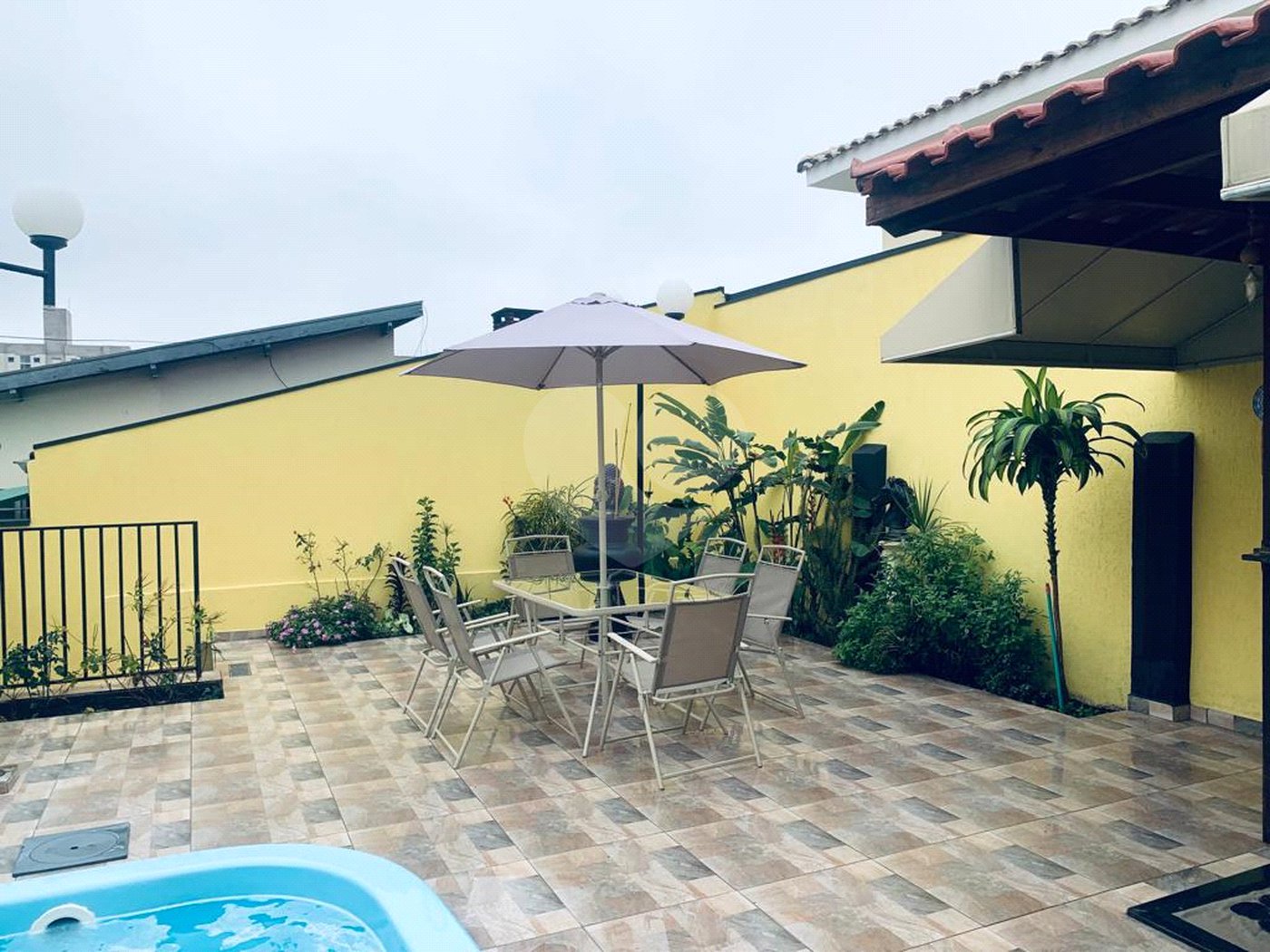 CASA TERREA NO CENTRO