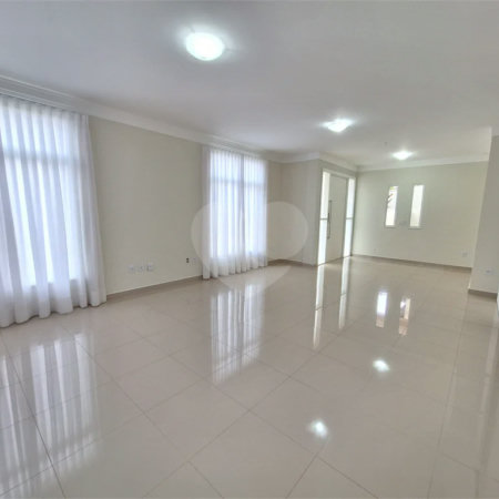 Casa para Locação no Condomínio Bosque dos Cambarás em Valinhos/SP