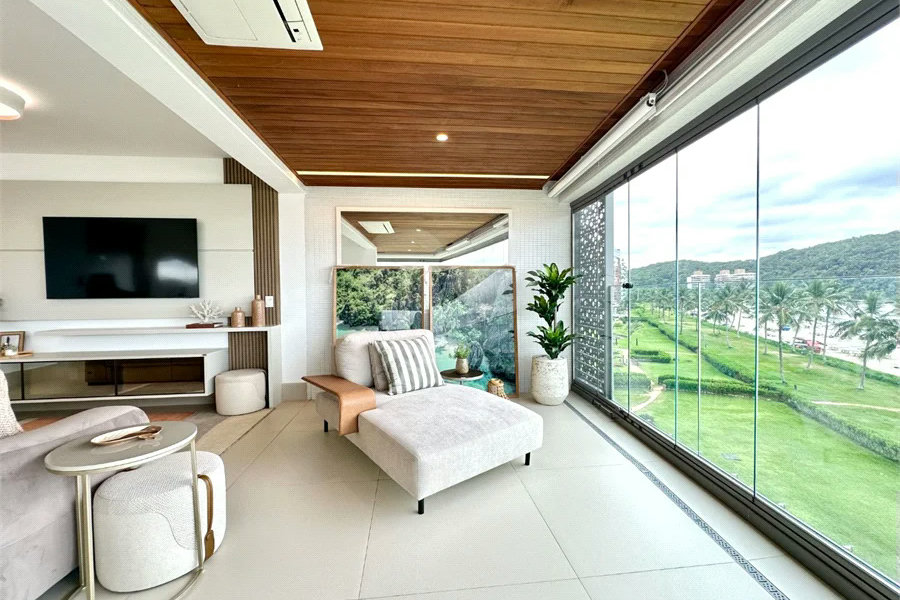 Apartamento à venda com 5 quartos, sendo 4 suítes,  em Riviera de São Lourenço, Bertioga, SP
