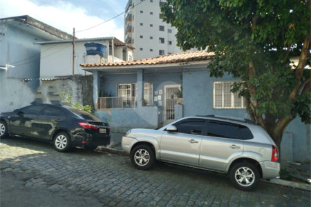Oportunidade Única para Renda: 5 Casas em 328 m² no Bairro Saúde!