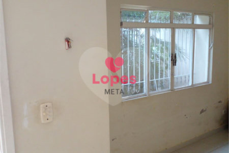CASA A VENDA 200M², 2 QUARTOS,1 BANHEIRO,2 VAGAS, BAIRRO VILA EMA SÃO JOSÉ DOS CAMPOS/SP.