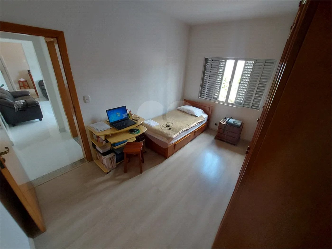 CASA TÉRREA À VENDA NA MOOCA - COM PORTEIRA FECHADA.