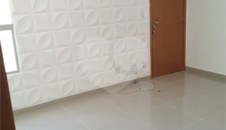 Apartamento à venda com 2 quartos em Parque Fehr, São Carlos, SP