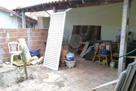 Casa térrea para venda.